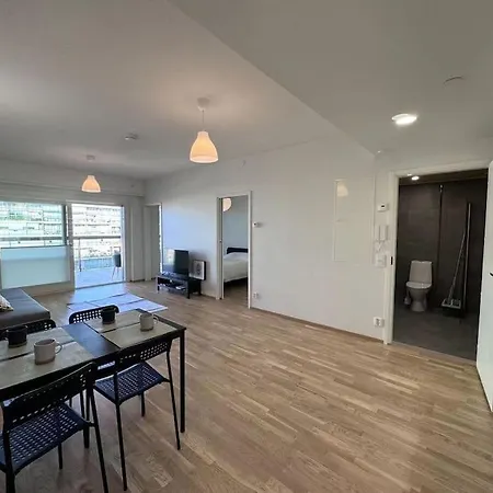 Luxe Retreat In Pasila-close To Tripla Appartement *