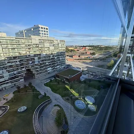 Luxe Retreat In Pasila-close To Tripla Apartament Helsinki